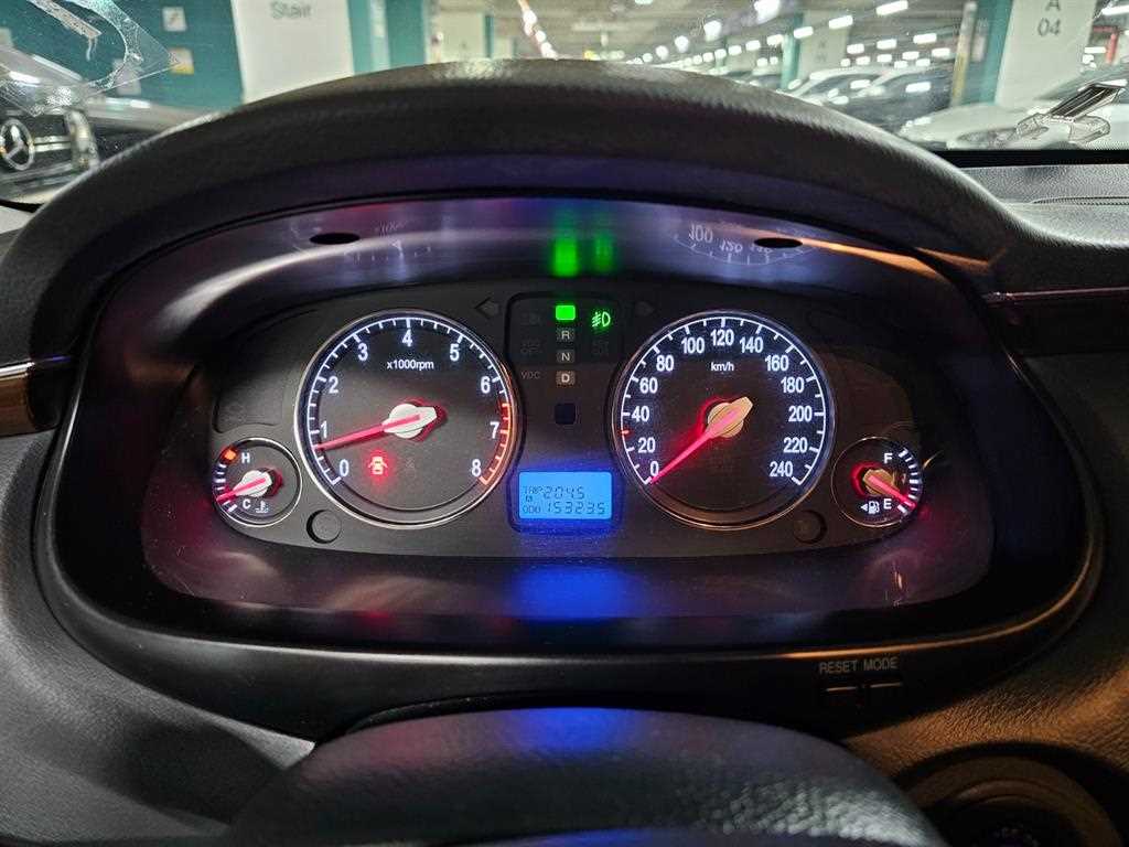 HYUNDAI Grandeur - Vista 10