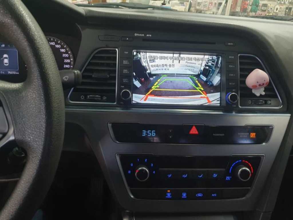 HYUNDAI Sonata - Vista 6