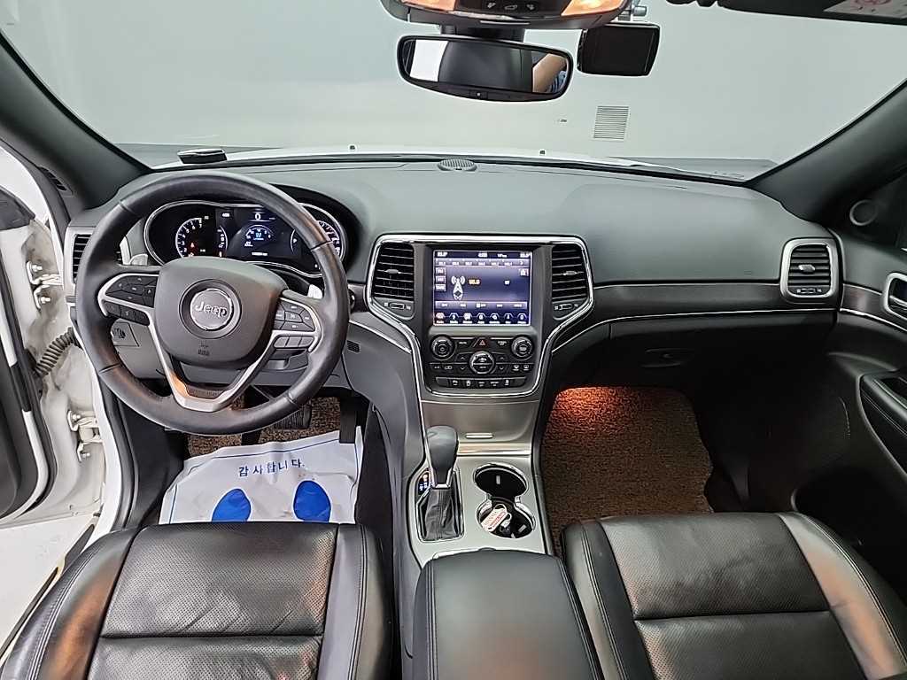 Jeep Cherokee - Vista 7