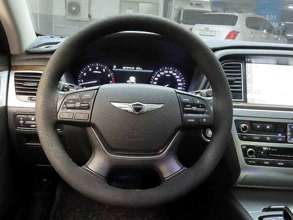 Genesis G80 - Vista 7