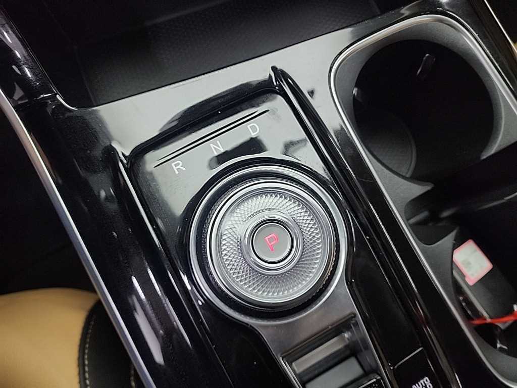 KIA Carnival - Vista 8