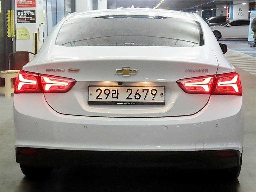 Chevrolet Malibu - Vista 5