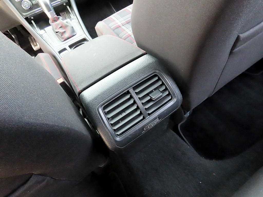 Volkswagen Golf 2016 Negro - Importación desde Corea - HF Imports Iquique - Foto 16