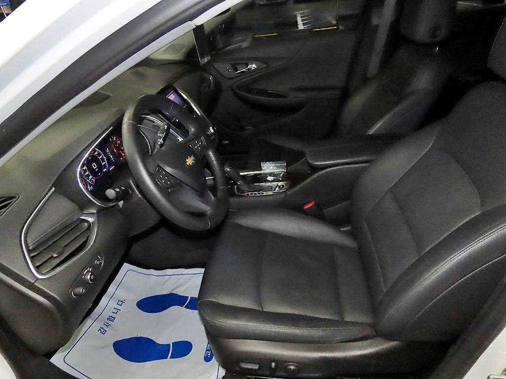 Chevrolet Malibu - Vista 6