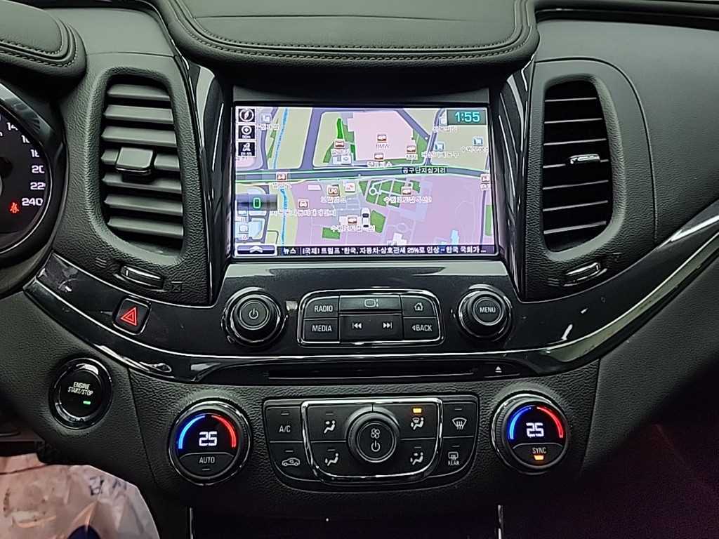 Chevrolet Impala - Vista 10