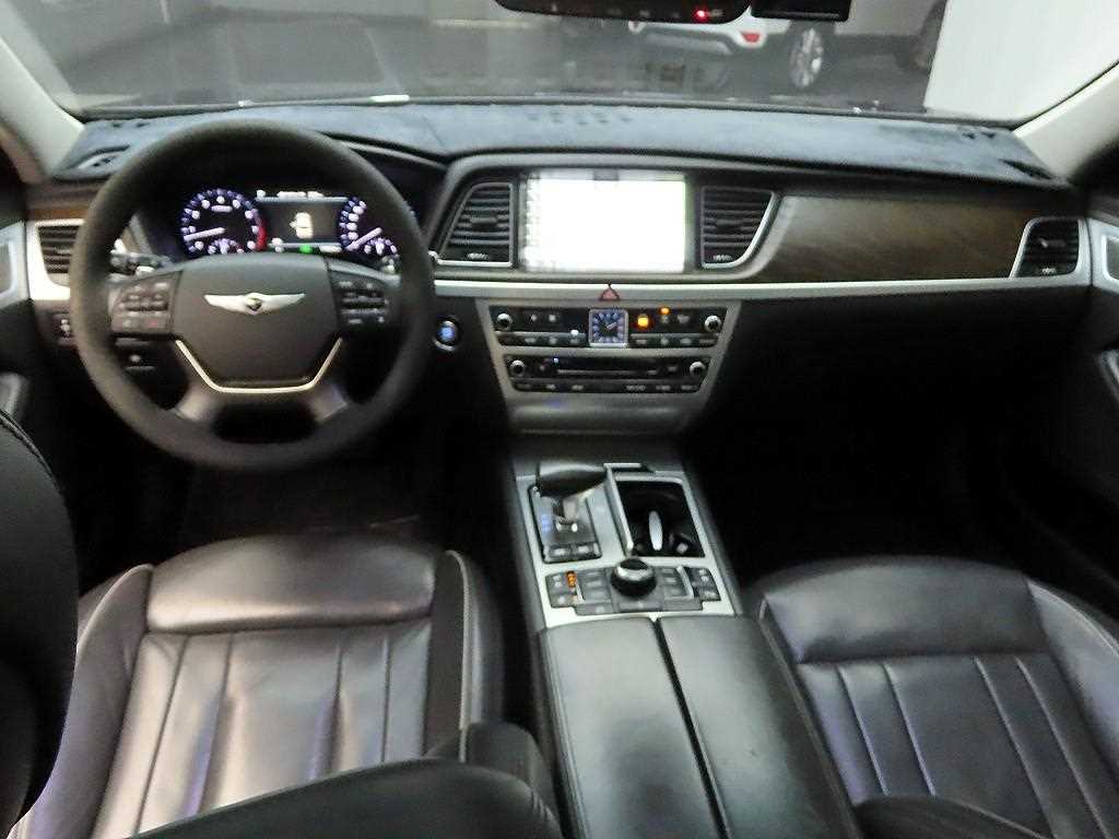 Genesis G80 - Vista 8