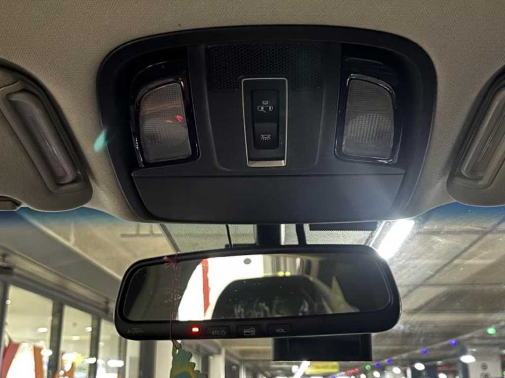 KIA Sorento - Vista 11