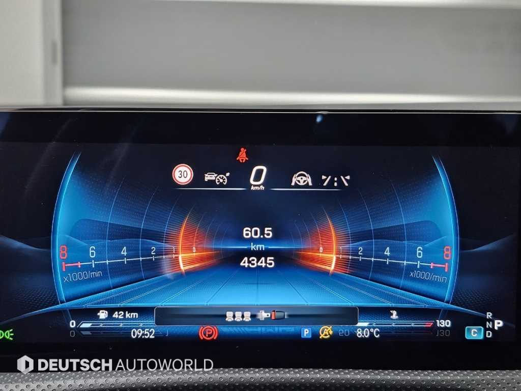 Mercedes Benz CLA Class - Vista 8