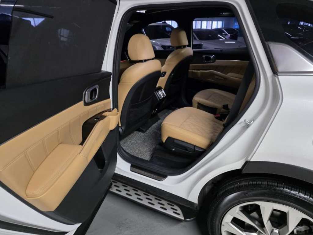 KIA Sorento - Vista 9
