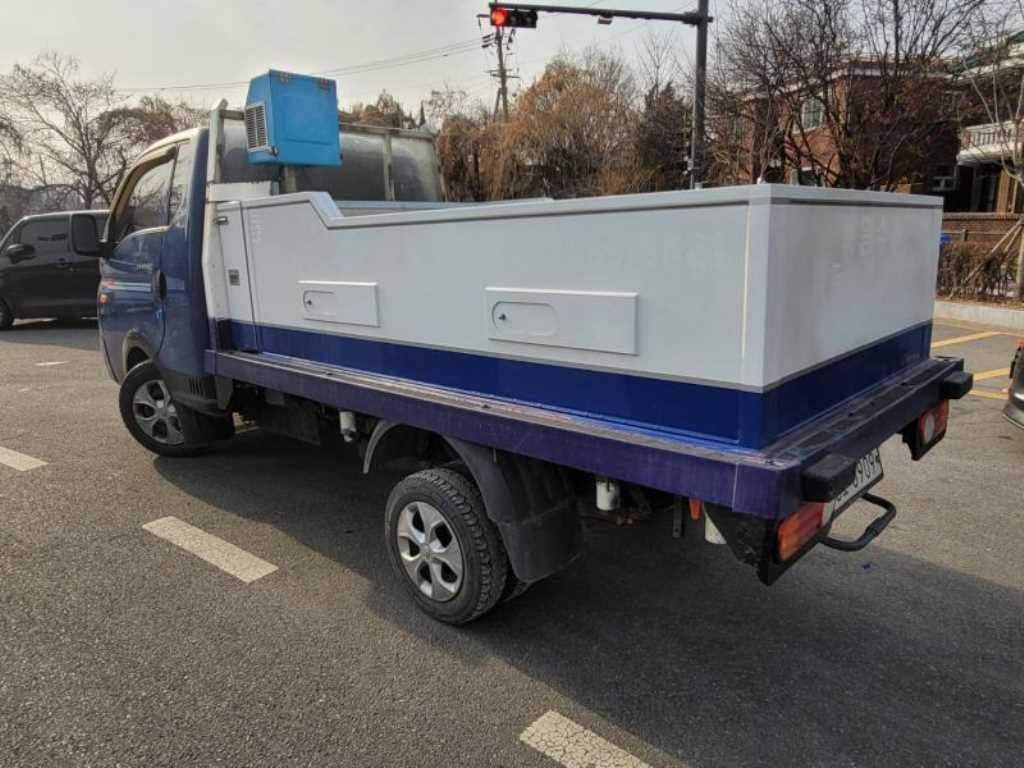 Small Truck (Completed) a live fish car - Vista 6