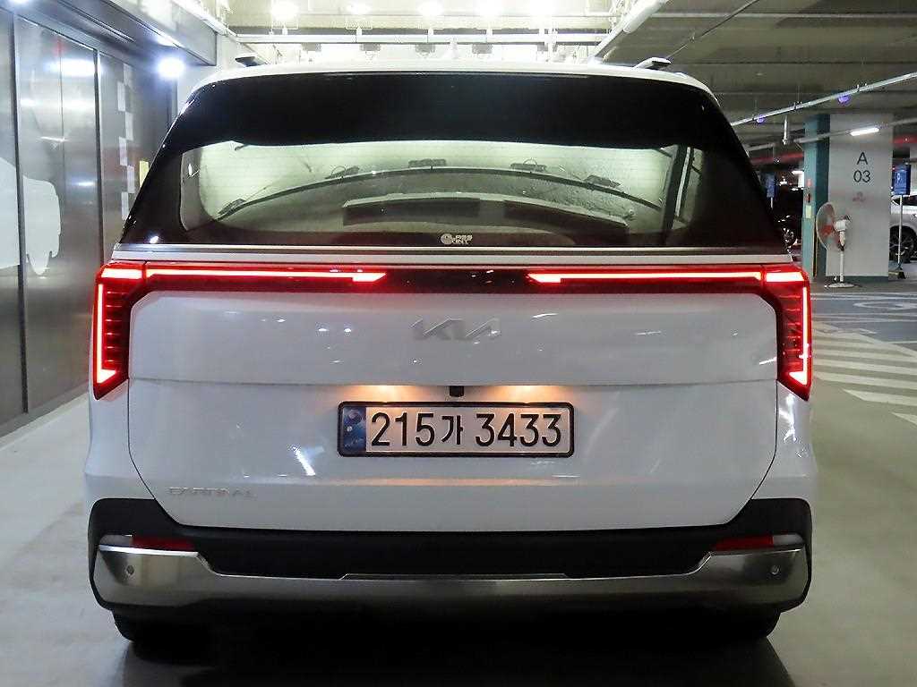 KIA Carnival - Vista 5