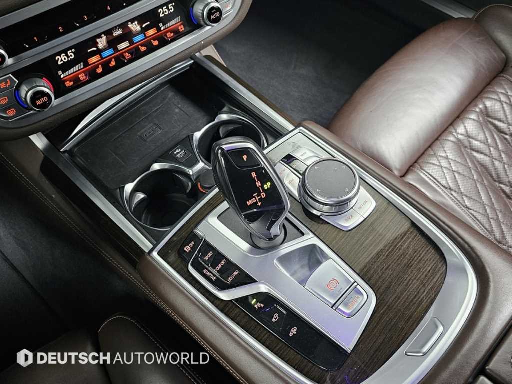 BMW 7 Series - Vista 9