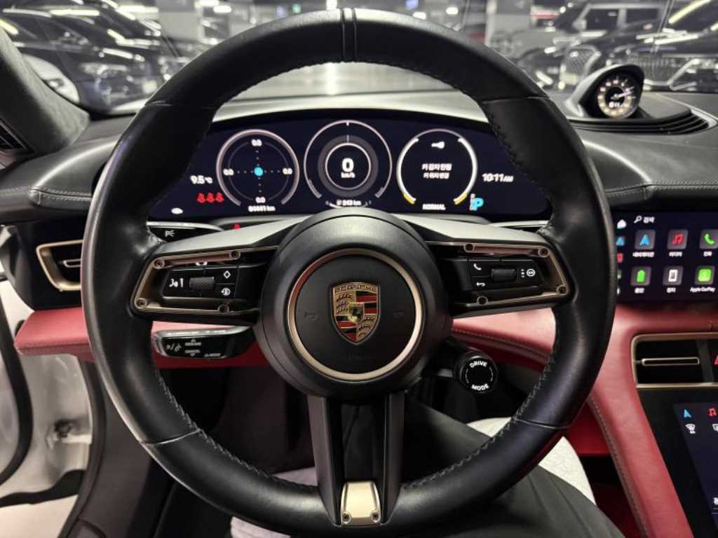 Porsche Taycan - Vista 7