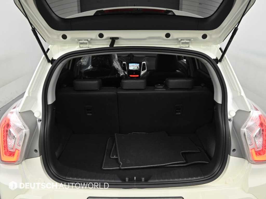 Ssangyong Tivoli 2016 Blanco - Importación desde Corea - HF Imports Iquique - Foto 20