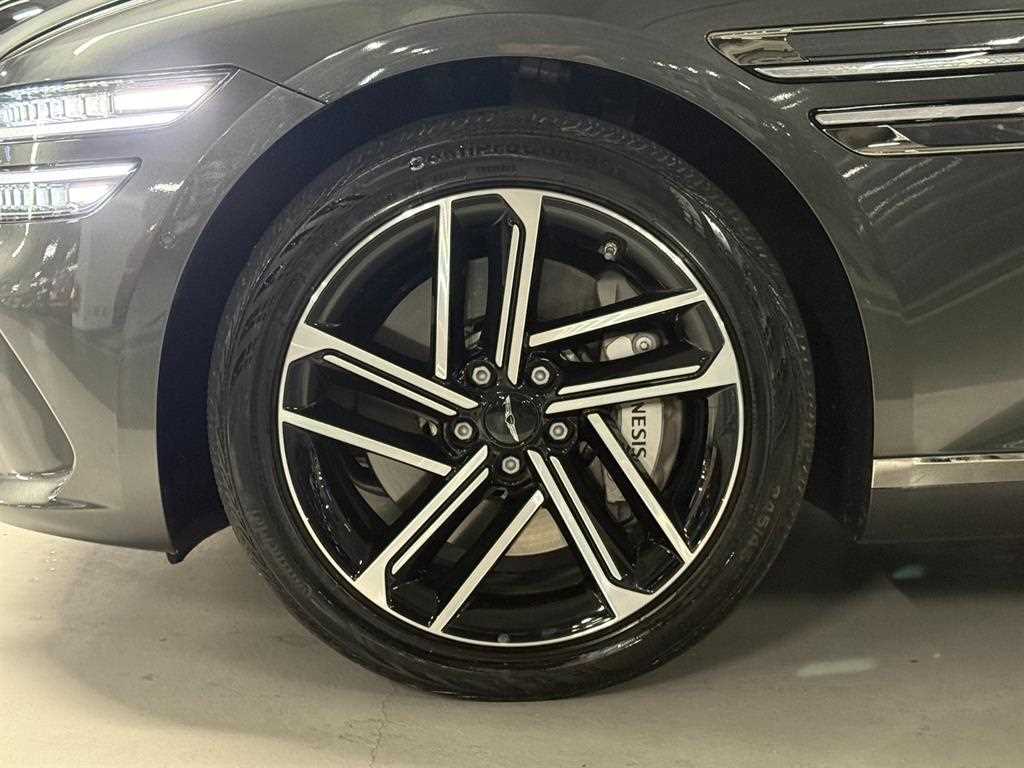 Genesis G80 - Vista 5