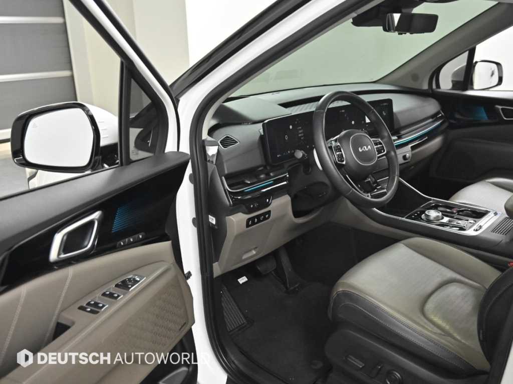 KIA Carnival - Vista 11