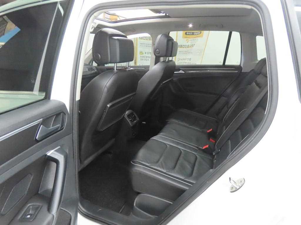 Volkswagen Tiguan - Vista 6