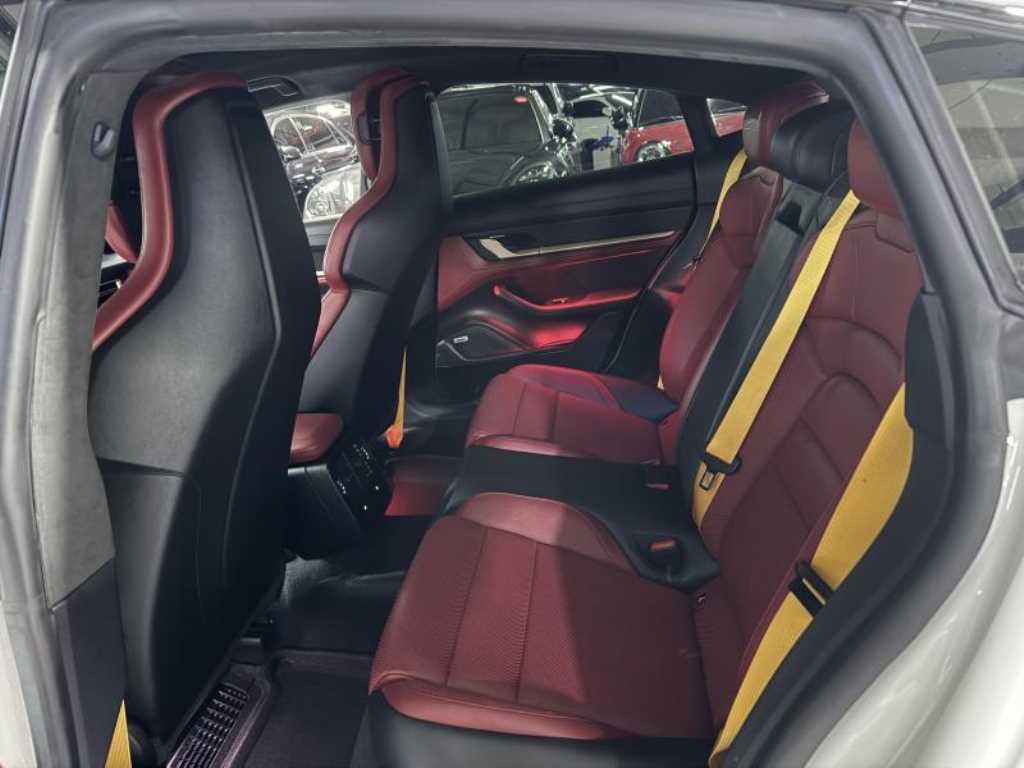 Porsche Taycan - Vista 10