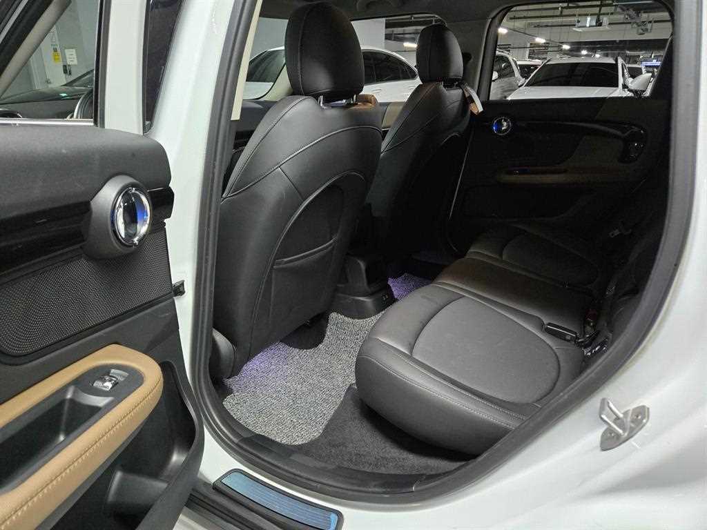 Mini Countryman - Vista 9