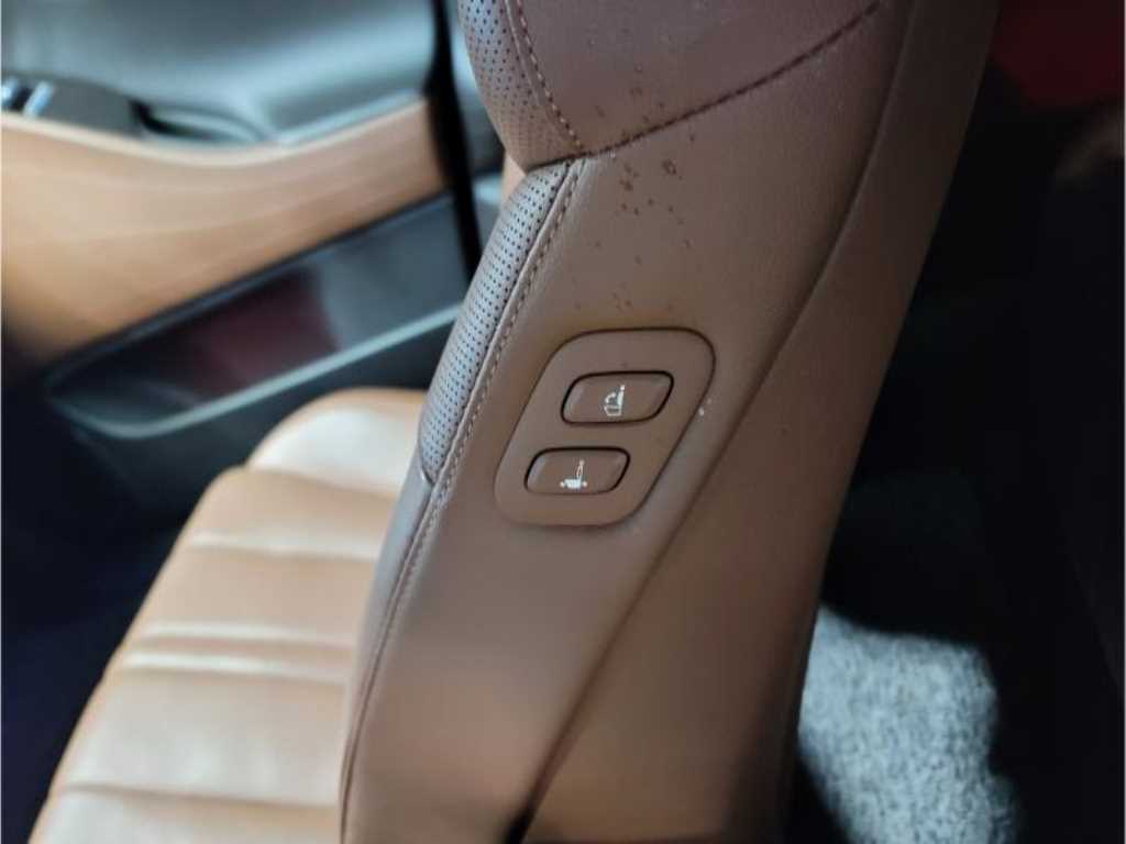 Genesis G80 - Vista 9