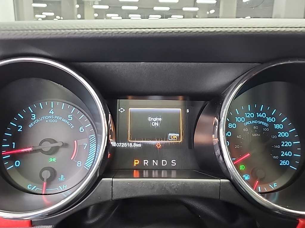 Ford Mustang - Vista 6