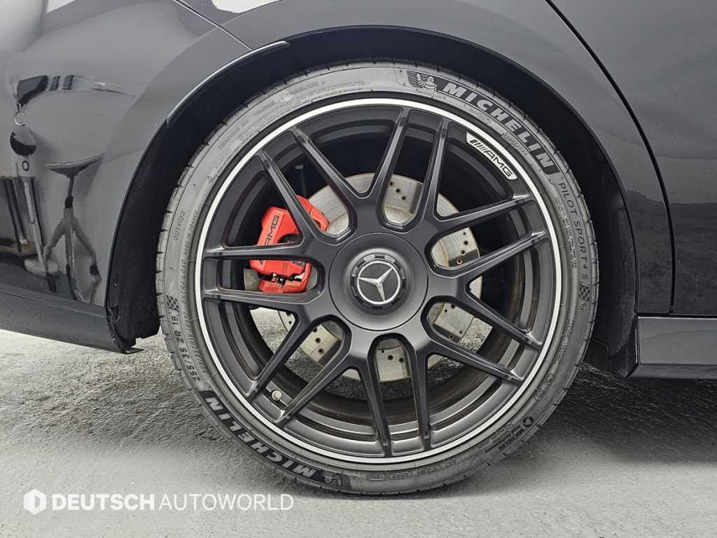 Mercedes Benz CLA Class - Vista 5