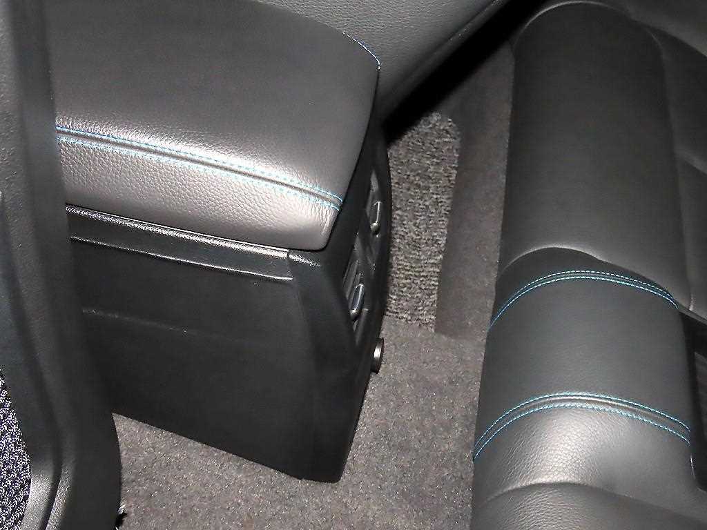 BMW 2 series 2018 Negro - Importación desde Corea - HF Imports Iquique - Foto 17