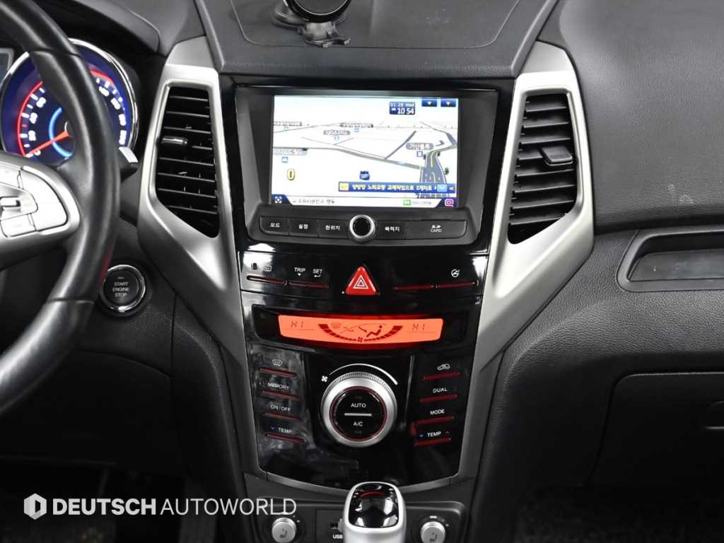 Ssangyong Tivoli 2016 Blanco - Importación desde Corea - HF Imports Iquique - Foto 14