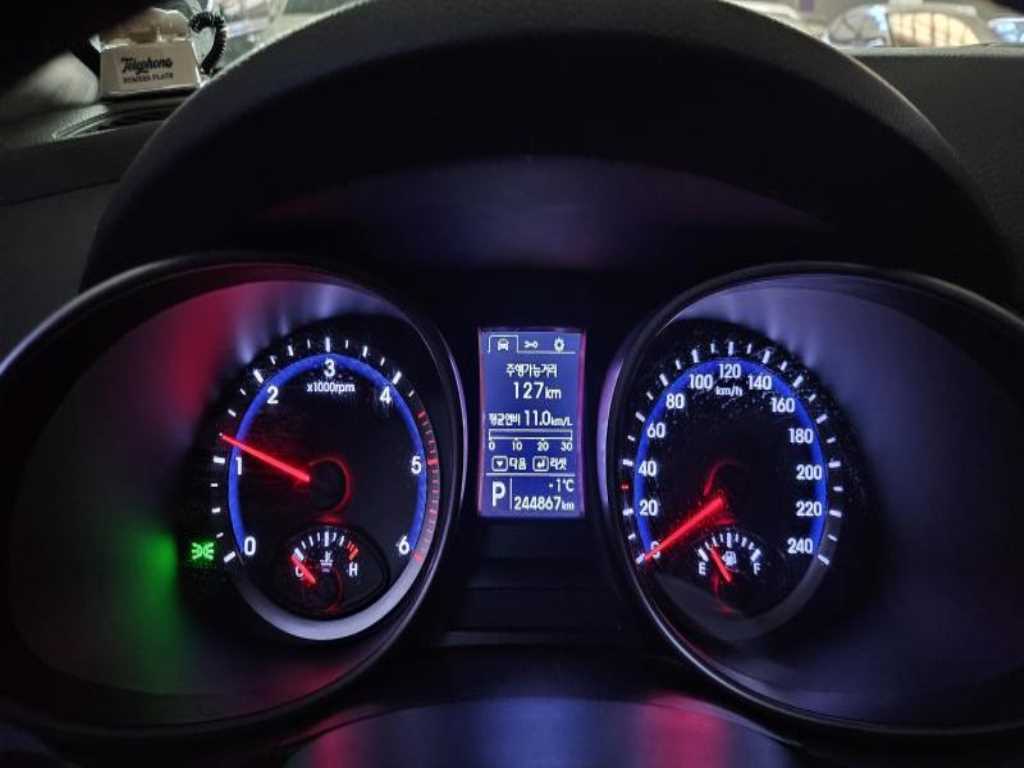 HYUNDAI Santa Fe - Vista 7