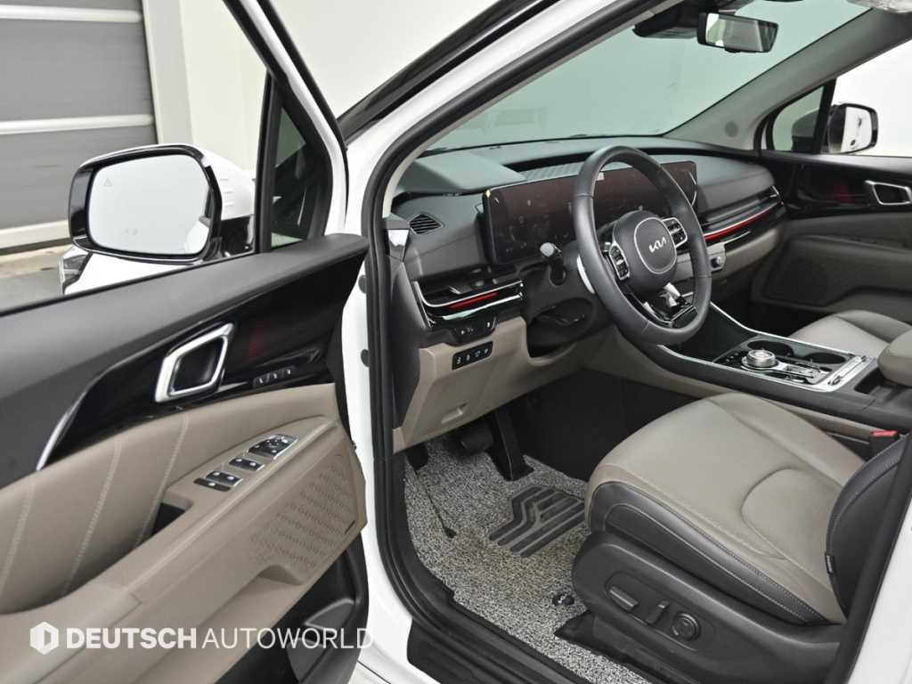 KIA Carnival - Vista 11