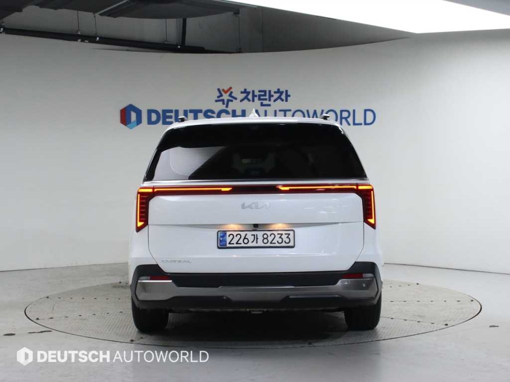 KIA Carnival - Vista 4