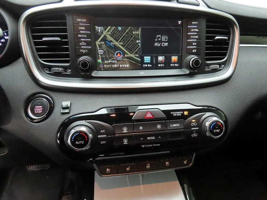 KIA Sorento - Vista 9