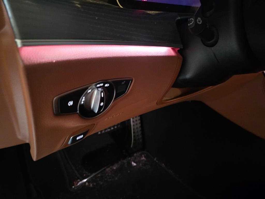 Mercedes Benz CLS Class - Vista 10