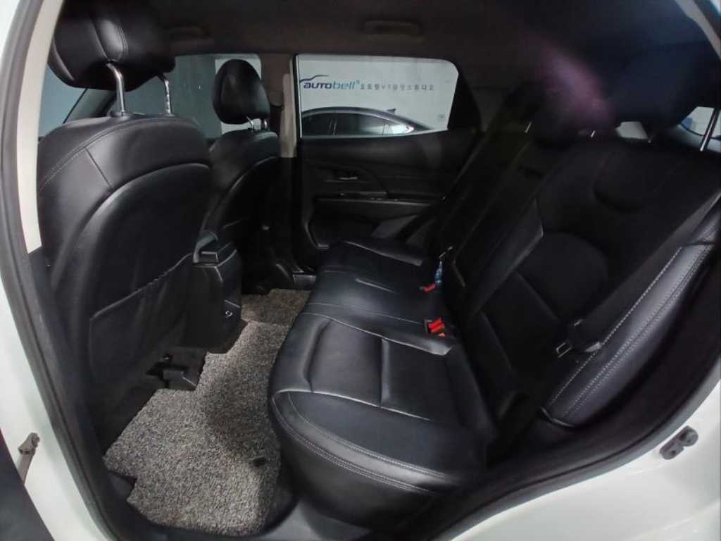 Ssangyong Korando - Vista 6