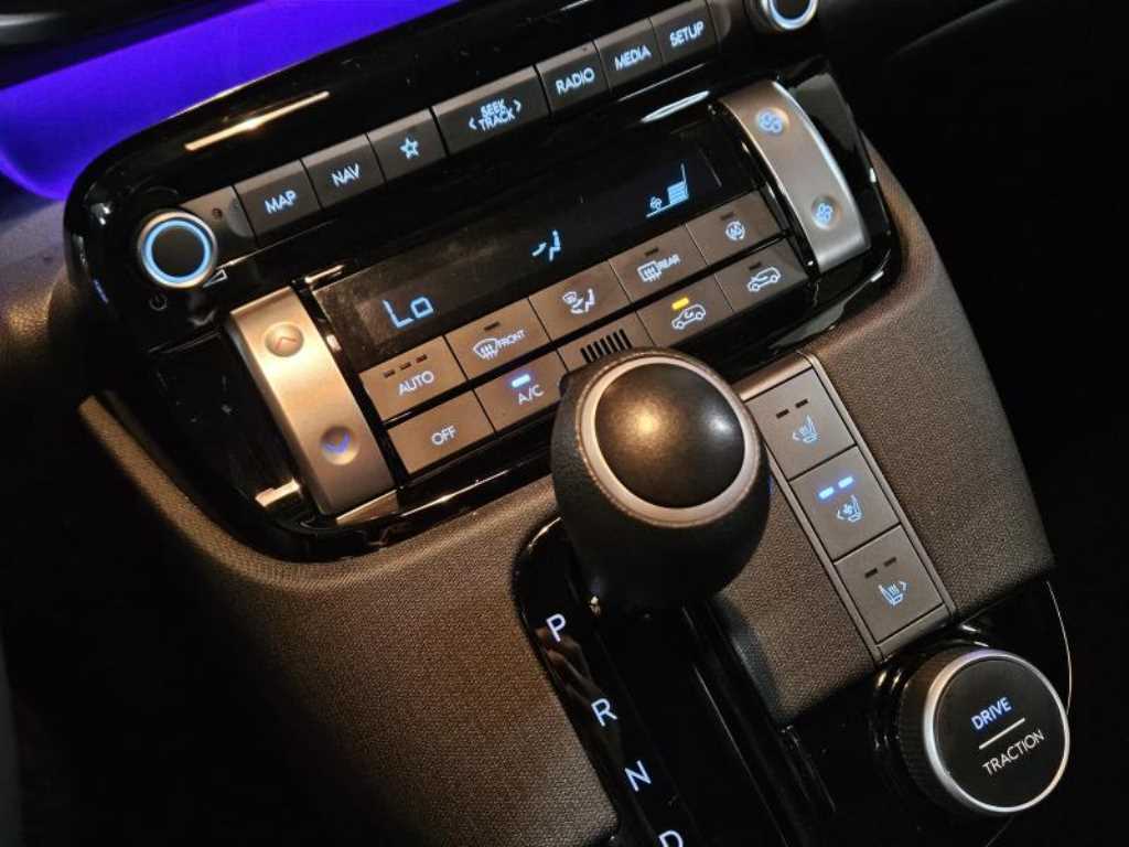 HYUNDAI Casper - Vista 10