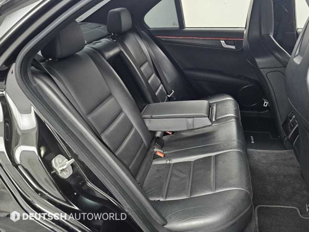 Mercedes Benz C Class - Vista 12