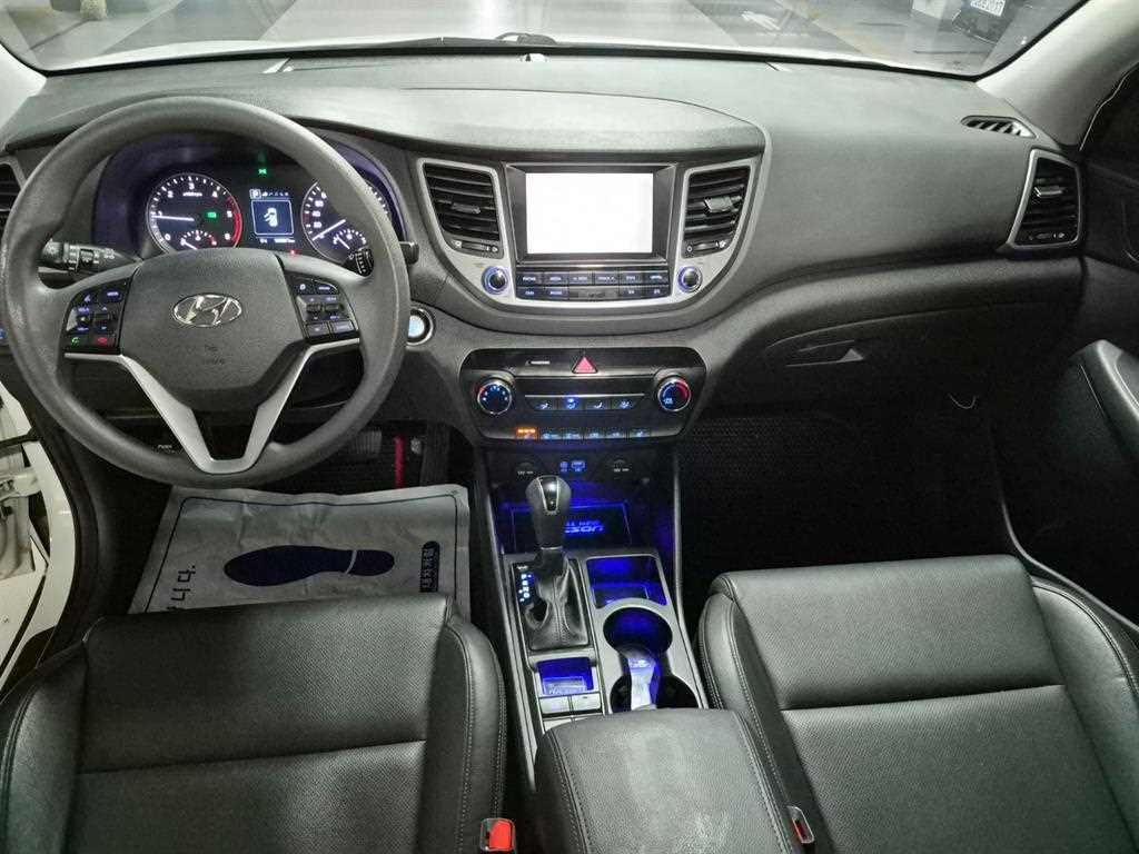 HYUNDAI Tucson - Vista 8