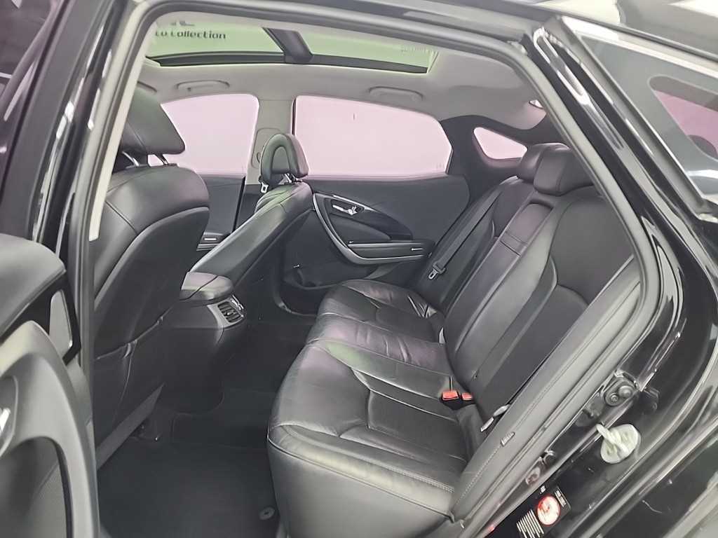 HYUNDAI Grandeur - Vista 12