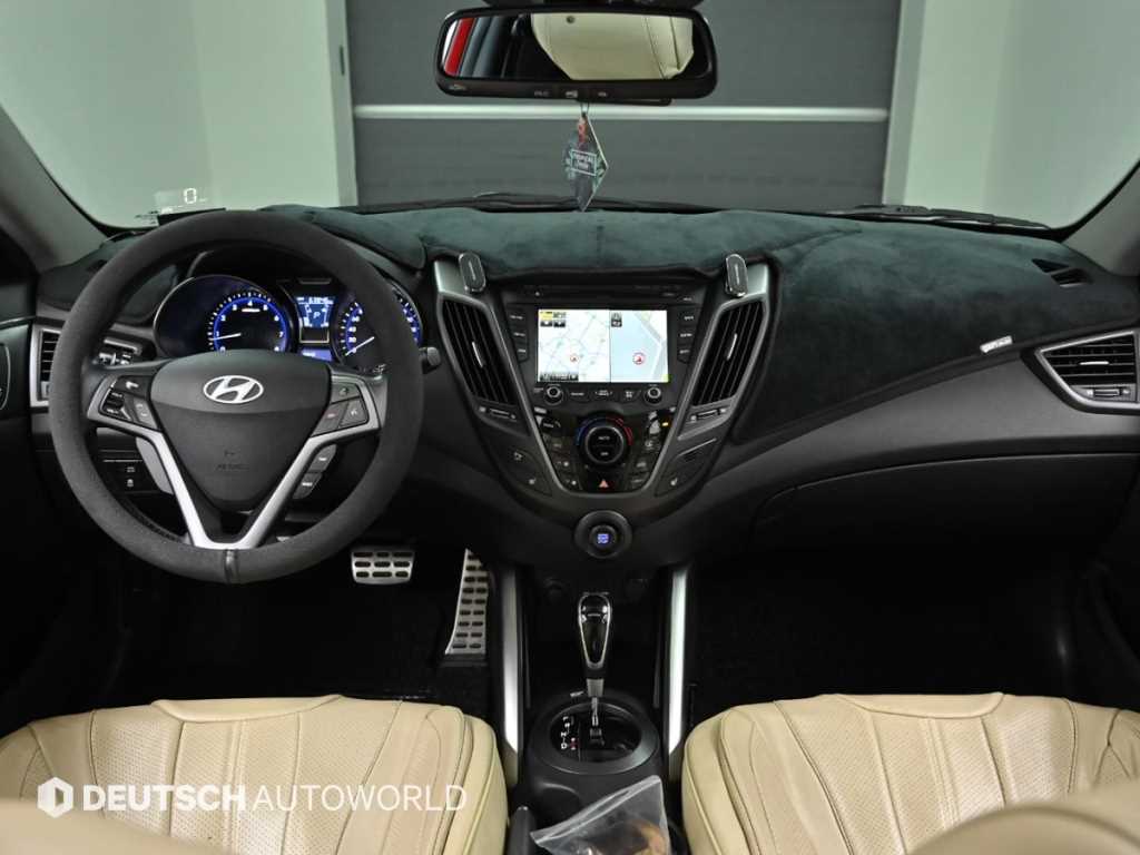 HYUNDAI Veloster - Vista 7
