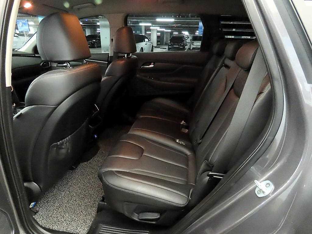 HYUNDAI Santa Fe - Vista 7