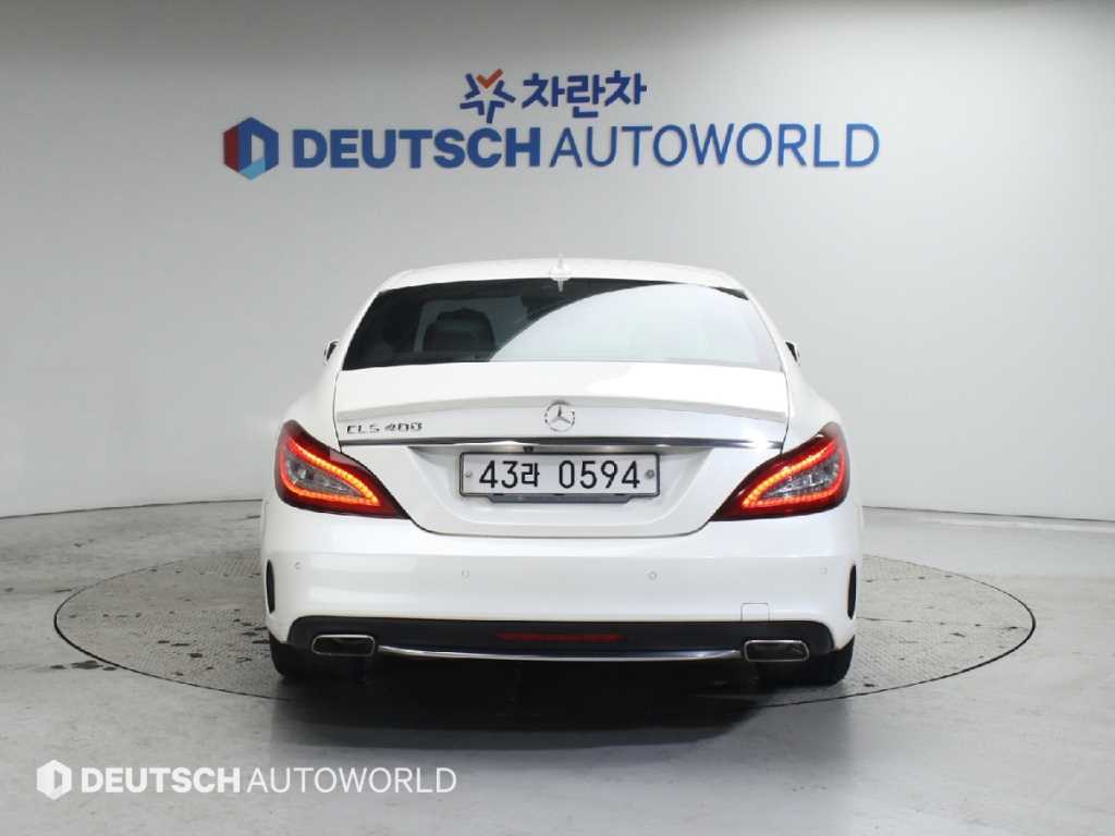 Mercedes Benz CLS Class - Vista 4