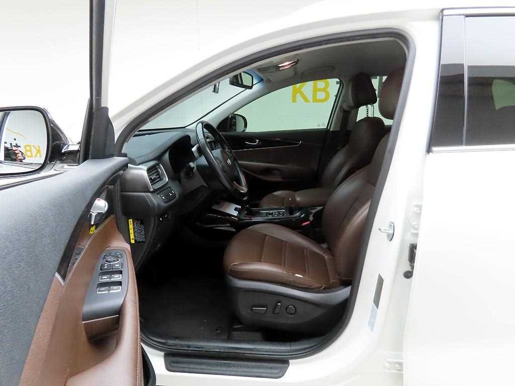 KIA Sorento - Vista 11