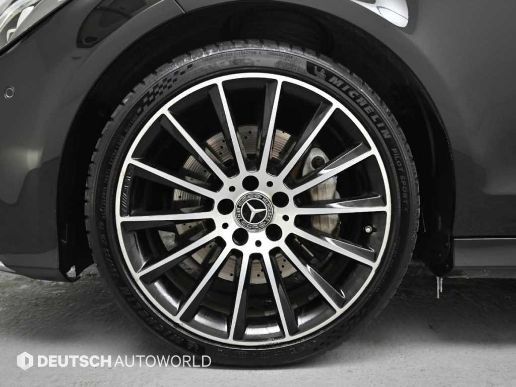 Mercedes Benz CLS Class - Vista 5