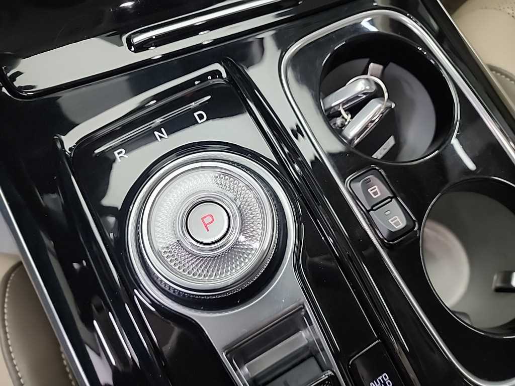 KIA Carnival - Vista 8