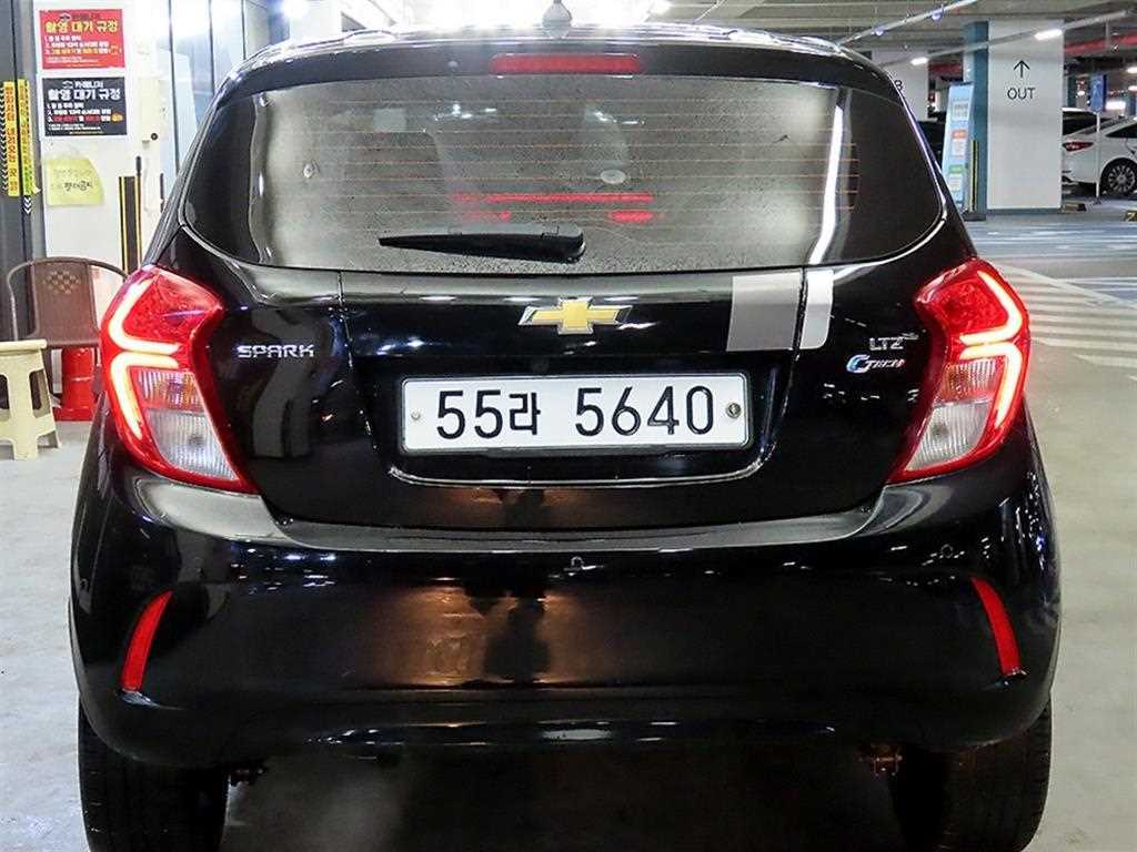 Chevrolet Spark - Vista 5
