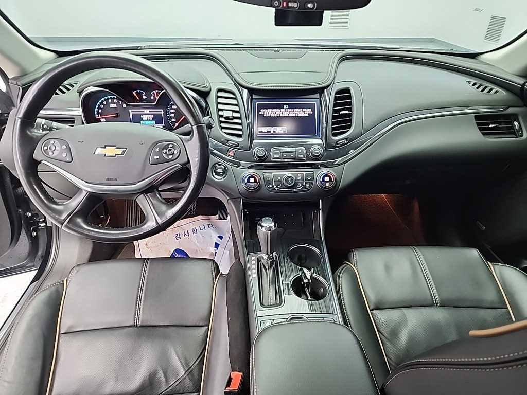 Chevrolet Impala - Vista 7