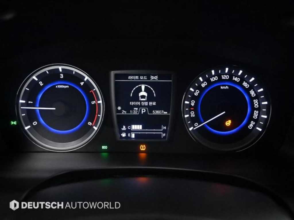 Ssangyong Rexton - Vista 8