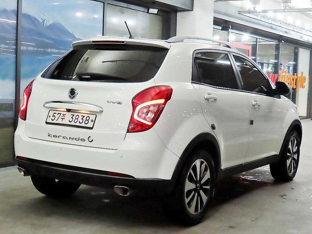 Ssangyong Korando - Vista 4