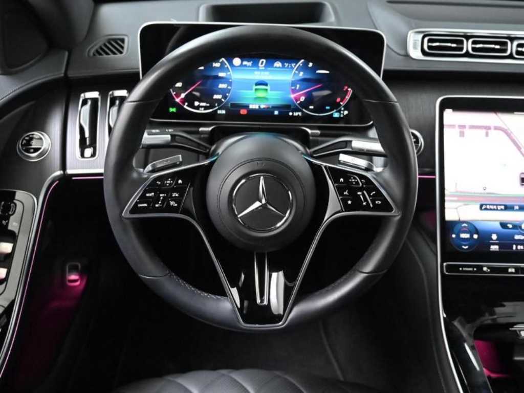 Mercedes Benz S Class - Vista 8