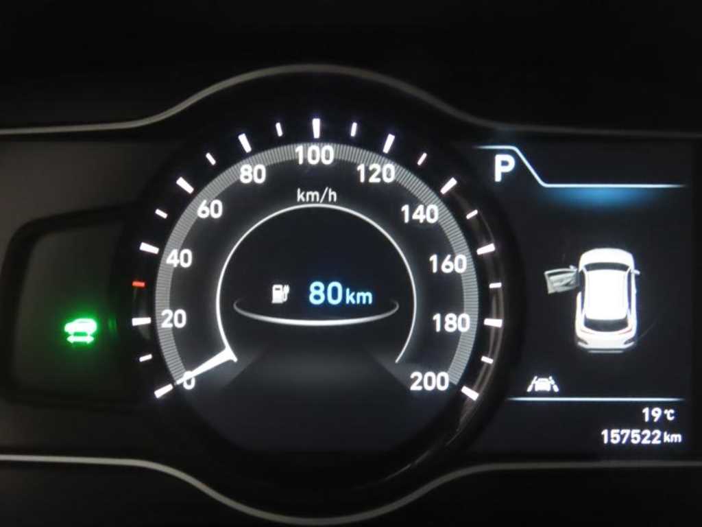 HYUNDAI Kona - Vista 12